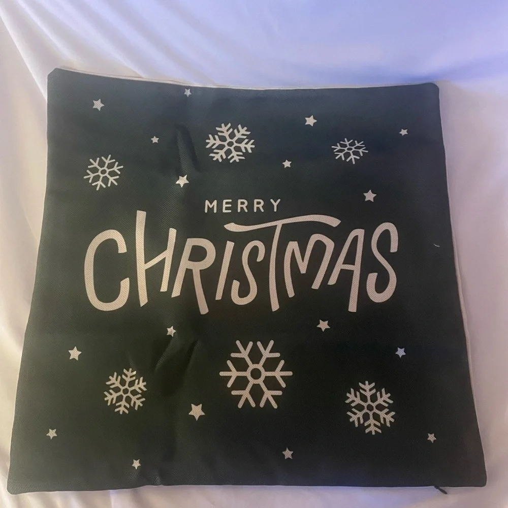 New Christmas Holiday Pillow Cover Set of 4 Different Christmas Patterns 18x18